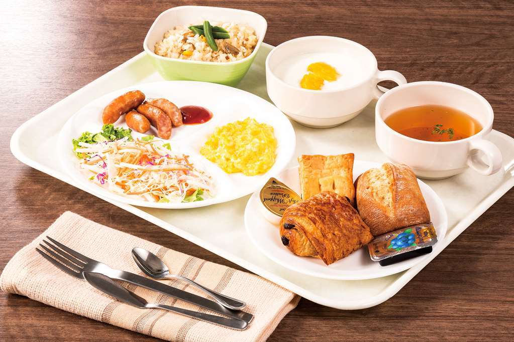 Comfort Inn Ōmihachiman Restaurant foto